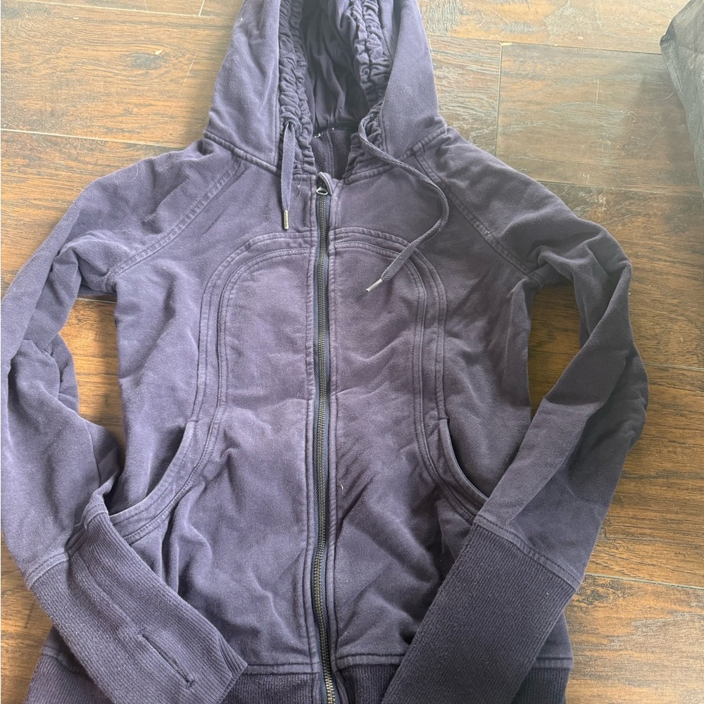 Vintage abs rare lululemon hoodie with ruffle hood